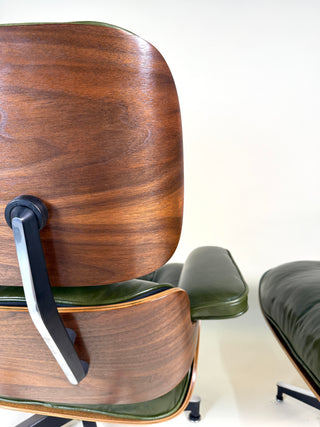 Rare Vintage Eames Lounge Chair & Ottoman 670/671 – 2nd Generation, 1960s | Walnut & Moss Green Leather