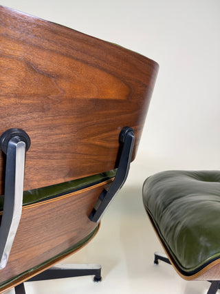 Rare Vintage Eames Lounge Chair & Ottoman 670/671 – 2nd Generation, 1960s | Walnut & Moss Green Leather