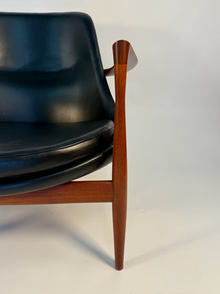 Rare Pair of Vintage Elizabeth Lounge Chairs by Ib Kofod Larsen