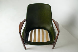 Ib Kofod-Larsen “Sälen” Seal Lounge Chair for OPE, Sweden — Afromosia & Moss Leather