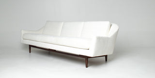 Jens Risom Model 2516 Sculptural Sofa – Vanilla Ice Cream Bouclé with Walnut Base
