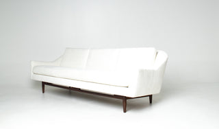 Jens Risom Model 2516 Sculptural Sofa – Vanilla Ice Cream Bouclé with Walnut Base