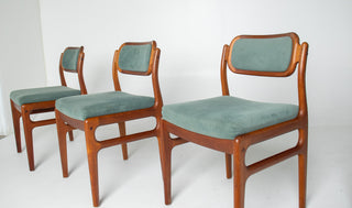 Set of Six Johannes Andersen for Uldum Møbelfabrik Teak Dining Chairs