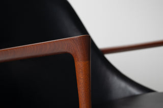 Rare Pair of Vintage Elizabeth Lounge Chairs by Ib Kofod Larsen
