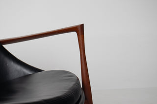 Rare Pair of Vintage Elizabeth Lounge Chairs by Ib Kofod Larsen