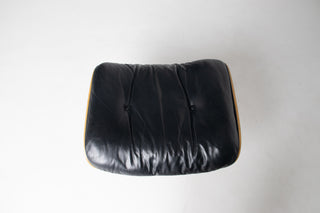 Eames Lounge Chair Ottoman in Walnut by Herman Miller