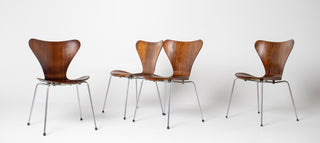 Set of 4 Arne Jacobsen for Fritz Hansen Series 7 Chairs in Rosewood Model 3107