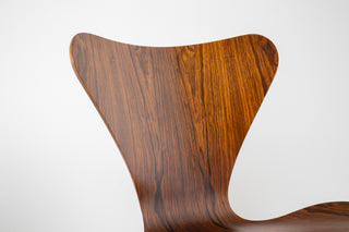 Set of 4 Arne Jacobsen for Fritz Hansen Series 7 Chairs in Rosewood Model 3107