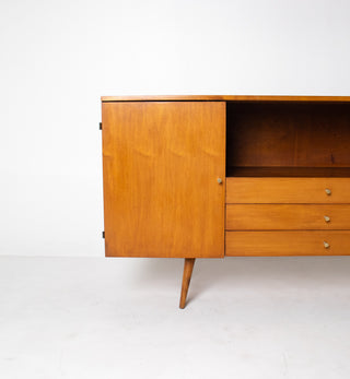 Paul McCobb Planner Group Credenza in Solid Maple, Circa 1950s