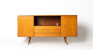 Paul McCobb Planner Group Credenza in Solid Maple, Circa 1950s