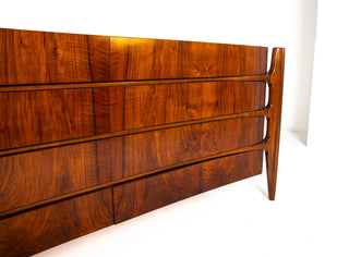 William Hinn Sculpted Walnut 8 Drawer Dresser, Made in Sweden, Circa 1950s