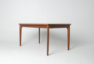 Johannes Andersen Danish Modern Teak Draw Leaf Dining Table
